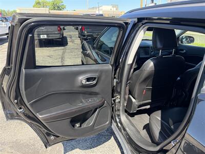 2018 Jeep Compass Trailhawk   - Photo 12 - Elkhart, IN 46514