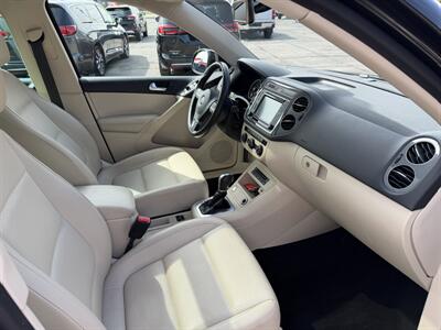 2017 Volkswagen Tiguan 2.0T Wolfsburg Edition 4M - Photo 18 - Elkhart, IN 46514