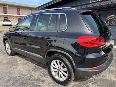 2017 Volkswagen Tiguan 2.0T Wolfsburg Edition 4M - Photo 4 - Elkhart, IN 46514