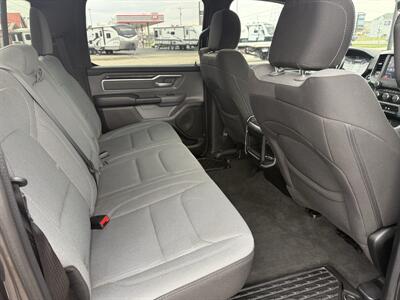 2023 RAM 1500 Big Horn   - Photo 16 - Elkhart, IN 46514