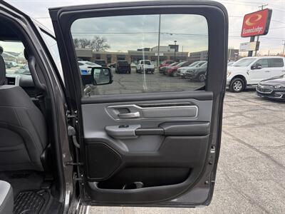2023 RAM 1500 Big Horn   - Photo 15 - Elkhart, IN 46514