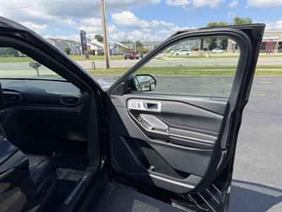 2020 Ford Explorer Platinum - Photo 23 - Elkhart, IN 46514