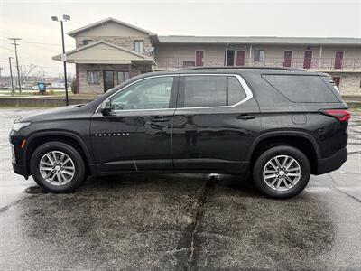 2022 Chevrolet Traverse LT Cloth   - Photo 4 - Elkhart, IN 46514