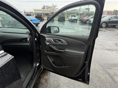 2022 Chevrolet Traverse LT Cloth   - Photo 19 - Elkhart, IN 46514