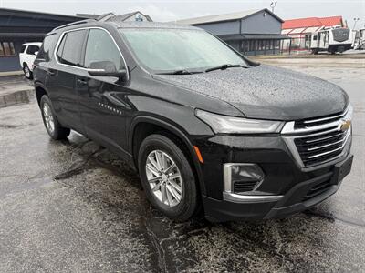 2022 Chevrolet Traverse LT Cloth   - Photo 8 - Elkhart, IN 46514
