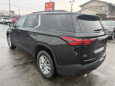 2022 Chevrolet Traverse LT Cloth   - Photo 5 - Elkhart, IN 46514