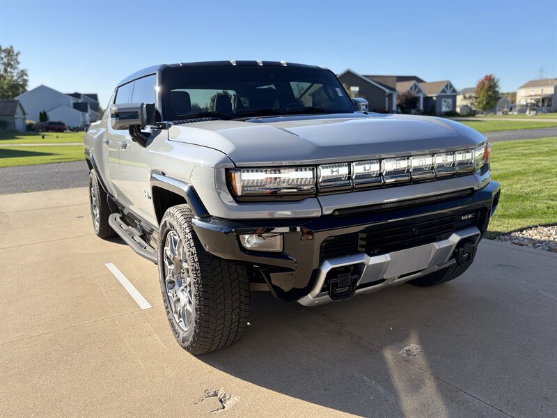 2025 GMC HUMMER EV 3X   - Photo 1 - Elkhart, IN 46514