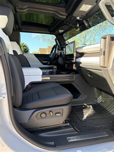 2025 GMC HUMMER EV 3X - Photo 16 - Elkhart, IN 46514