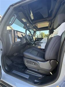 2025 GMC HUMMER EV 3X - Photo 24 - Elkhart, IN 46514