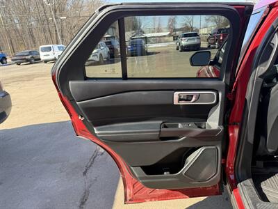2020 Ford Explorer XLT   - Photo 12 - Elkhart, IN 46514
