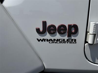 2021 Jeep Wrangler Unlimited Rubicon - Photo 5 - Elkhart, IN 46514