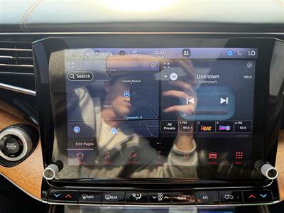 2023 Jeep Grand Wagoneer Series III Obsidian   - Photo 25 - Elkhart, IN 46514