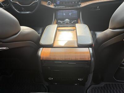 2023 Jeep Grand Wagoneer Series III Obsidian   - Photo 18 - Elkhart, IN 46514