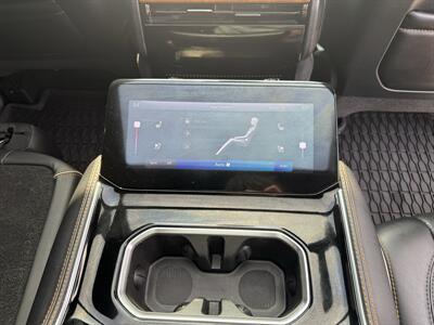 2023 Jeep Grand Wagoneer Series III Obsidian   - Photo 17 - Elkhart, IN 46514
