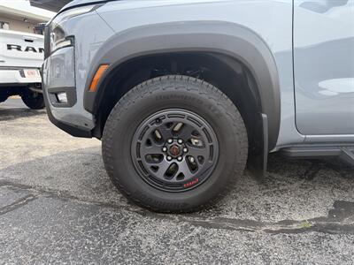 2025 Nissan Frontier PRO-4X - Photo 3 - Elkhart, IN 46514