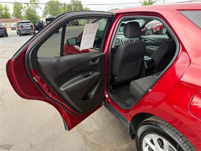 2018 Chevrolet Equinox LT   - Photo 10 - Elkhart, IN 46514