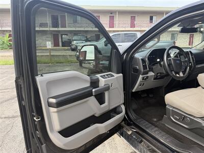 2018 Ford F-150 XLT   - Photo 11 - Elkhart, IN 46514