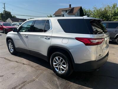 2020 Chevrolet Traverse LS   - Photo 3 - Elkhart, IN 46514