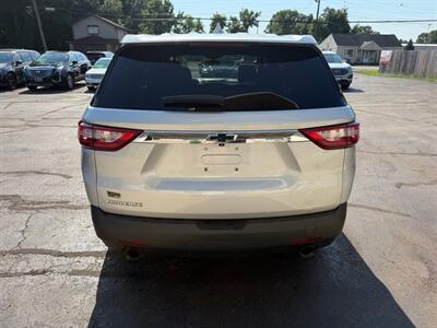 2020 Chevrolet Traverse LS   - Photo 4 - Elkhart, IN 46514