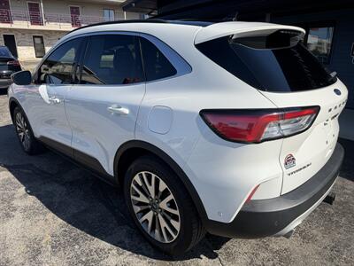 2020 Ford Escape Titanium   - Photo 5 - Elkhart, IN 46514