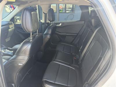 2020 Ford Escape Titanium   - Photo 16 - Elkhart, IN 46514
