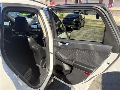 2020 Ford Escape Titanium   - Photo 15 - Elkhart, IN 46514