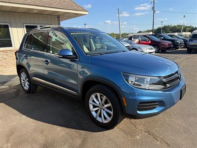 2017 Volkswagen Tiguan WOLFSBURG   - Photo 8 - Elkhart, IN 46514