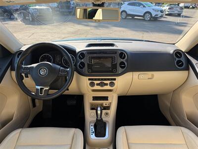 2017 Volkswagen Tiguan WOLFSBURG   - Photo 20 - Elkhart, IN 46514