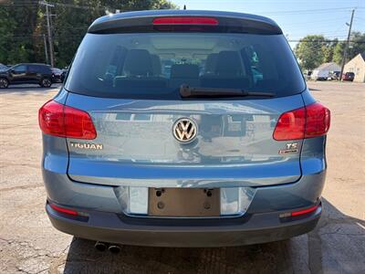 2017 Volkswagen Tiguan WOLFSBURG   - Photo 4 - Elkhart, IN 46514