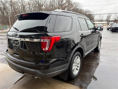 2018 Ford Explorer XLT   - Photo 8 - Elkhart, IN 46514