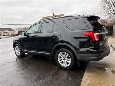 2018 Ford Explorer XLT   - Photo 5 - Elkhart, IN 46514