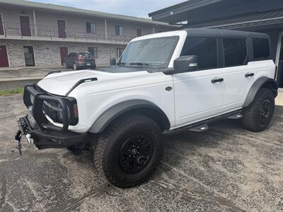 2023 Ford Bronco Wildtrak Advanced - Photo 2 - Elkhart, IN 46514