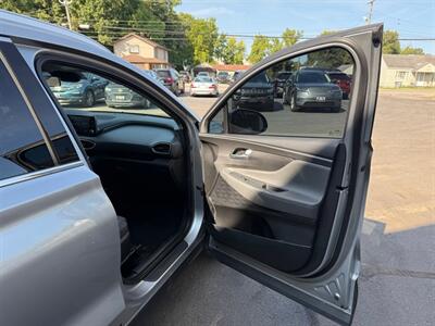 2022 Hyundai SANTA FE SEL   - Photo 14 - Elkhart, IN 46514