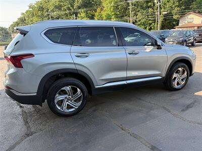 2022 Hyundai SANTA FE SEL   - Photo 5 - Elkhart, IN 46514