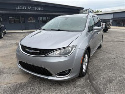2018 Chrysler Pacifica Touring L Plus   - Photo 1 - Elkhart, IN 46514