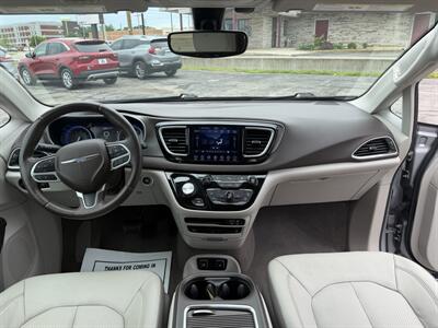 2018 Chrysler Pacifica Touring L Plus   - Photo 20 - Elkhart, IN 46514