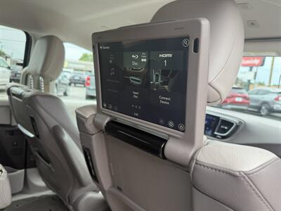 2018 Chrysler Pacifica Touring L Plus   - Photo 21 - Elkhart, IN 46514