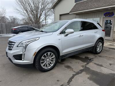 2018 Cadillac XT5 Luxury   - Photo 2 - Elkhart, IN 46514