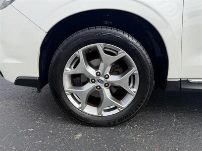 2018 Subaru Forester 2.5i Touring - Photo 3 - Elkhart, IN 46514