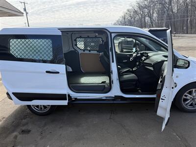 2022 Ford Transit Connect XLT   - Photo 15 - Elkhart, IN 46514