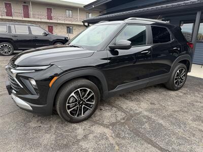 2024 Chevrolet Trailblazer LT - Photo 2 - Elkhart, IN 46514