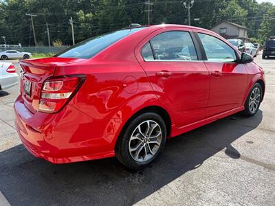 2017 Chevrolet Sonic LT   - Photo 7 - Elkhart, IN 46514