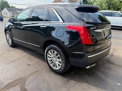 2018 Cadillac XT5 LUXURY   - Photo 4 - Elkhart, IN 46514