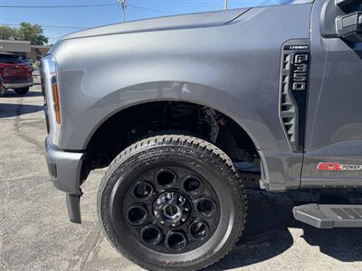 2026 Ford F-350 Super Duty Lariat   - Photo 3 - Elkhart, IN 46514