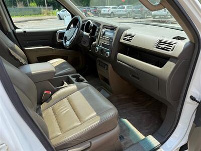 2008 Honda Ridgeline RTL   - Photo 13 - Elkhart, IN 46514