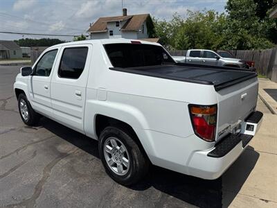 2008 Honda Ridgeline RTL   - Photo 2 - Elkhart, IN 46514