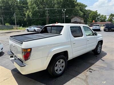 2008 Honda Ridgeline RTL   - Photo 6 - Elkhart, IN 46514