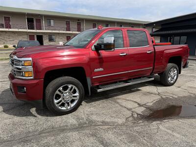 2019 Chevrolet Silverado 2500 High Country   - Photo 2 - Elkhart, IN 46514