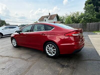 2020 Ford Fusion SE   - Photo 6 - Elkhart, IN 46514