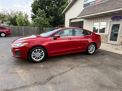 2020 Ford Fusion SE   - Photo 4 - Elkhart, IN 46514